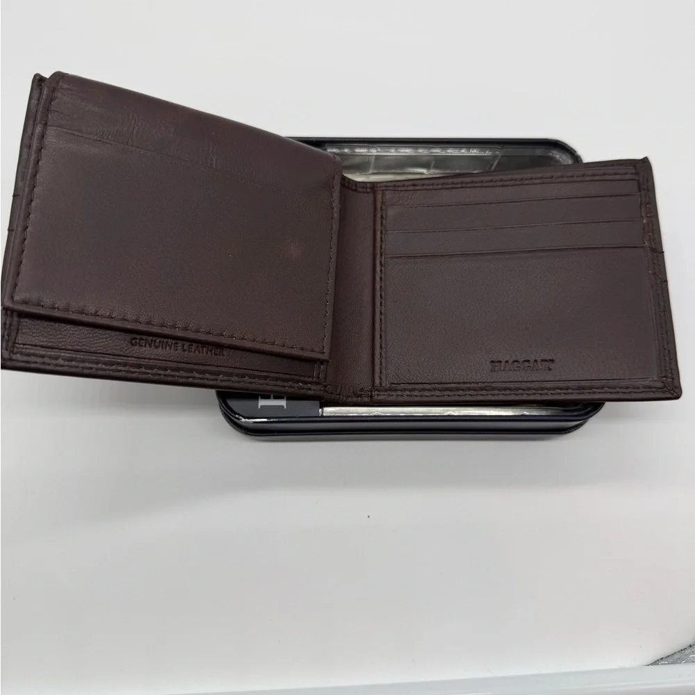 NWT Haggar Brown Leather RFID Bifold Wallet Gift Box